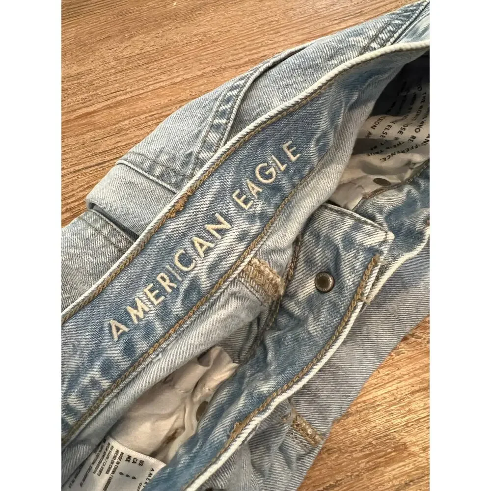 American Eagle Relaxed Mom Denim Jean Shorts 6